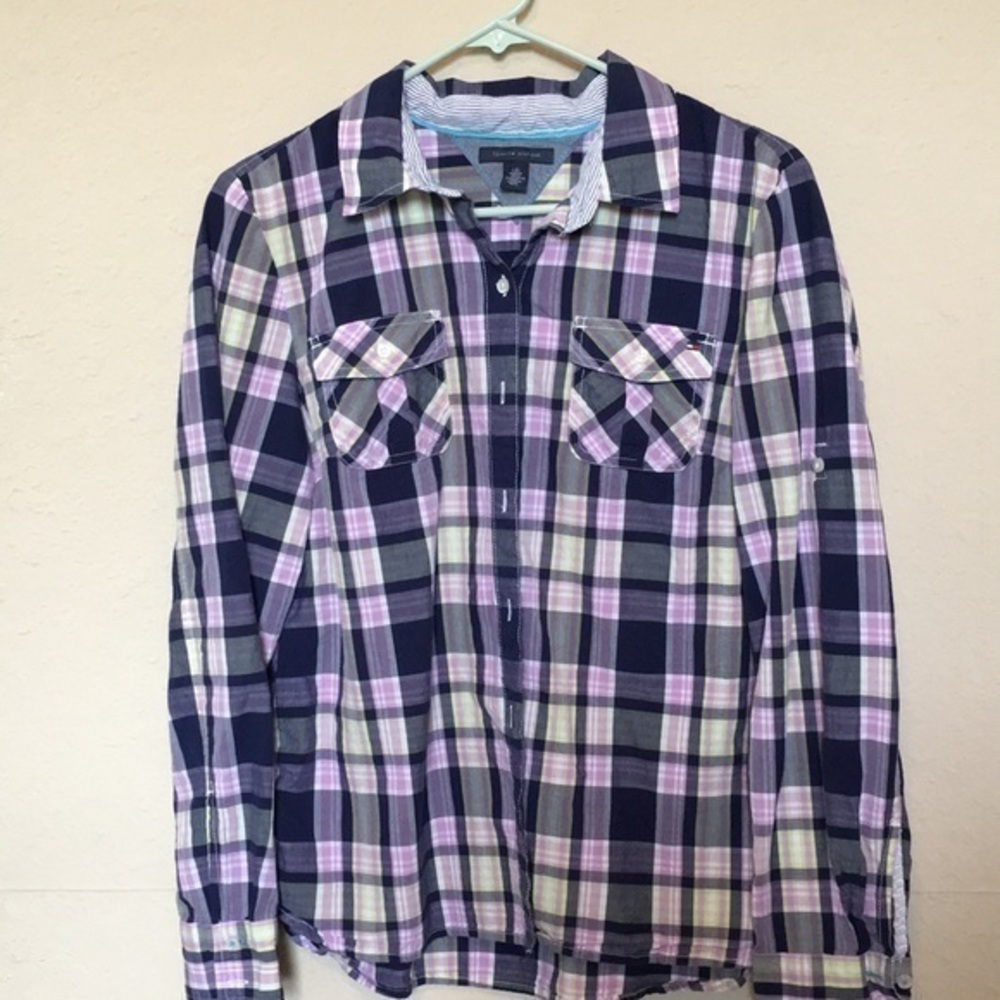 🧚🏻‍♂️Tommy Hilfiger checkered top Sz M